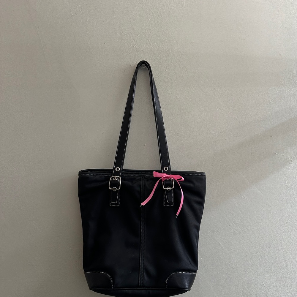 Coach Black Hampton Buckle Bucket Zip Top Shoulder Bag
